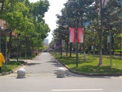 校園環(huán)境